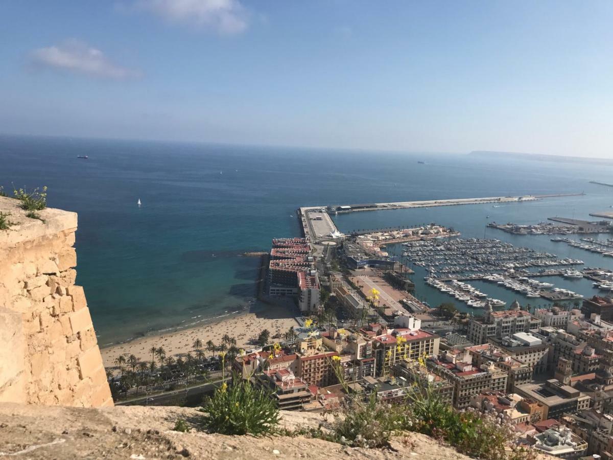 Ferienwohnung Im Zentrum Alicante Zewnętrze zdjęcie